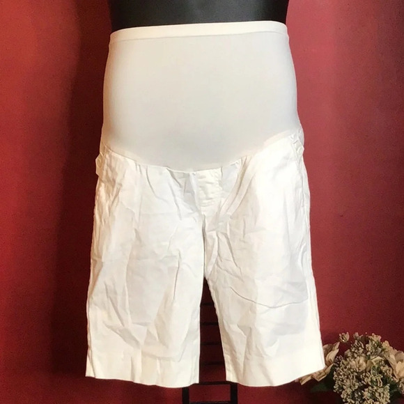 Motherhood Maternity Pants - MOTHERHOOD MATERNITY SHORTS SIZE S